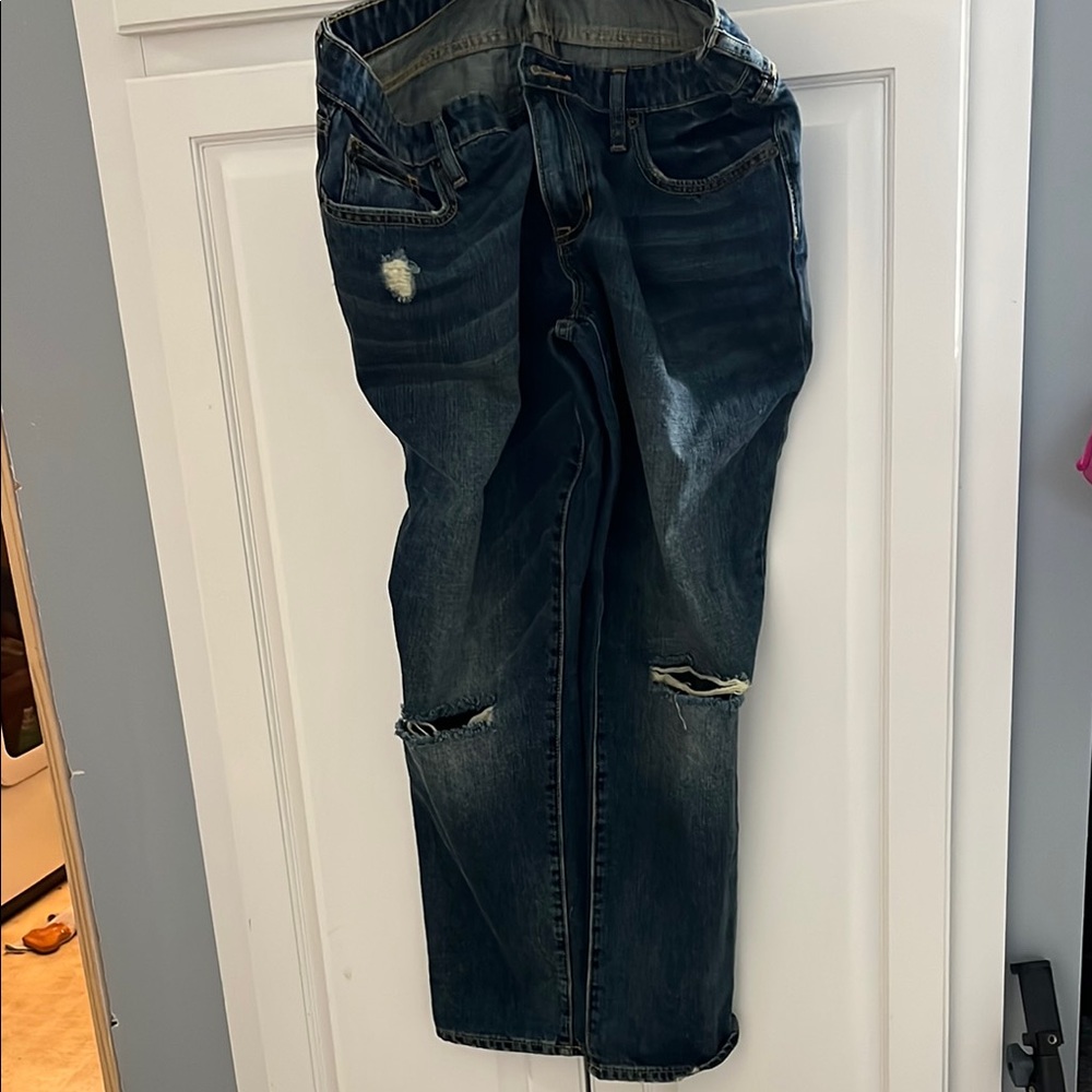 Womens Blue Distressed Jeans. Like new. Worn once